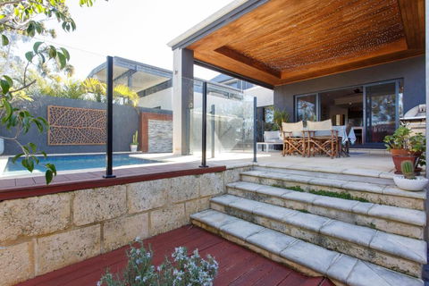 Stella Retreat - Townhouse With Pool - New Castle Holiday 2