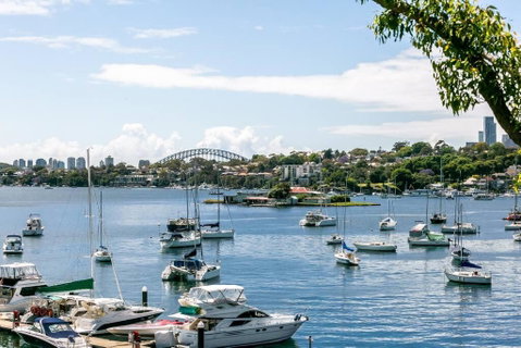 STG38 - Stunning Waterfront Apartment - Drummoyne - New Castle Holiday 1