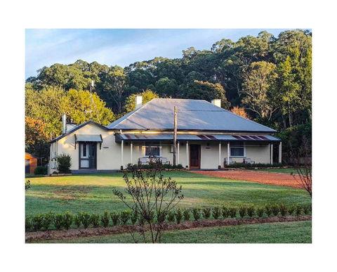 Storekeepers Cottage Guesthouse - New Castle Holiday 1