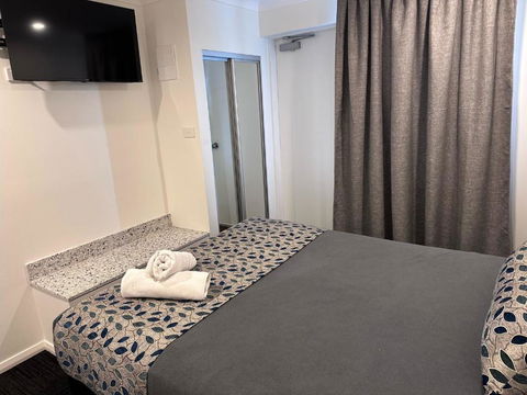 Surf Beach Motel Newcastle - New Castle Holiday 3