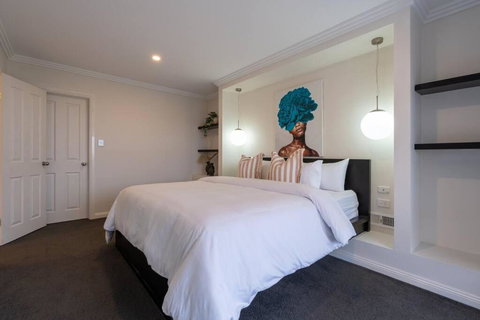 Sun Seeker At Marino - Expansive Luxury Pool Home - New Castle Holiday 2