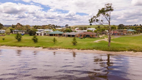 Tambo Escape - New Castle Holiday 1