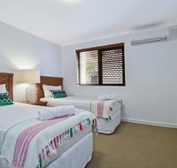 Beachport Apartments - New Castle Holiday