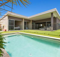 BEACHSIDE HAVEN - New Castle Holiday