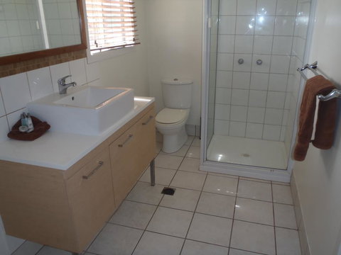 Beachside Holiday Units - New Castle Holiday 1