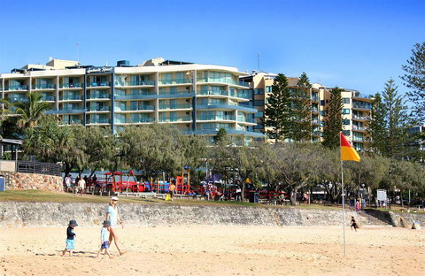 Beachside Mooloolaba Apartment With A View! - New Castle Holiday 2