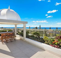 Beachside Resort Kawana Waters - New Castle Holiday