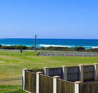 Beachside Retreat - New Castle Holiday