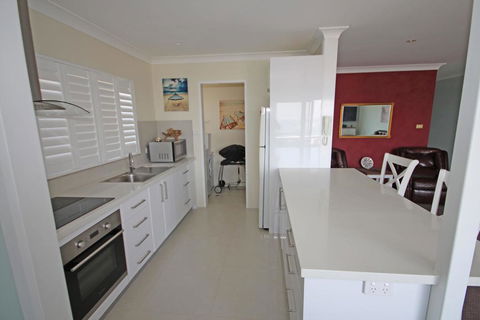 Beacon Heights Coffs Jetty - New Castle Holiday 2