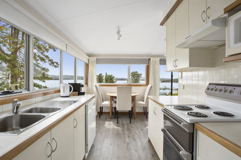 Beauty Point - Hosted By: L'Abode Accommodation - New Castle Holiday 3