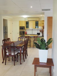 Book Mount Ommaney Accommodation Vacations New Castle Holiday New Castle Holiday
