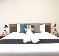 Bell Motel - New Castle Holiday