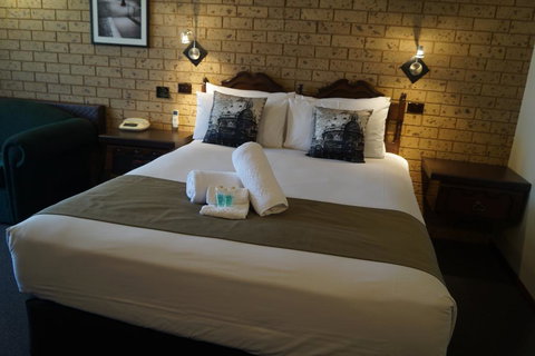 Belltower Motor Inn - New Castle Holiday 2