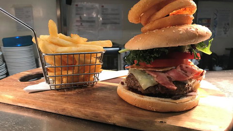 Bellum Hotel - New Castle Holiday 1