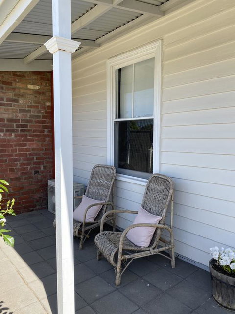 Bendigo Inner City Cottage - New Castle Holiday 0