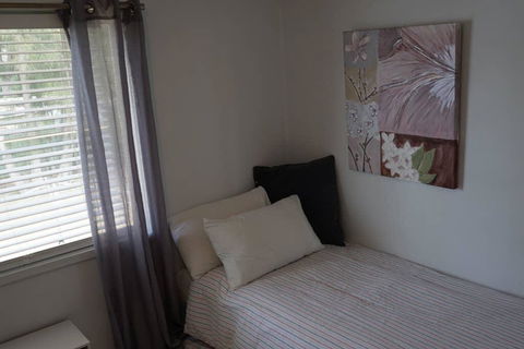 Berrara Cottage - New Castle Holiday 2