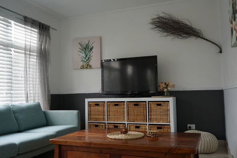 Berrara Cottage - New Castle Holiday 0