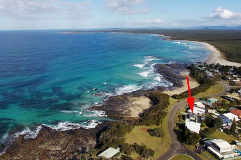 Berrara Cove Beach House - New Castle Holiday 0