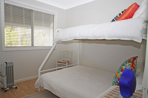 Berrara's Home Away From Home - New Castle Holiday 2