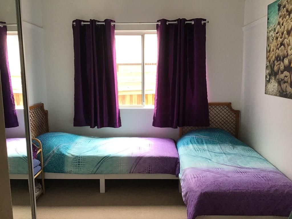 Homestay Preston VIC New Castle Holiday