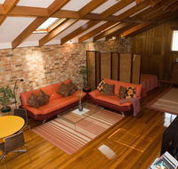 Bet's BB Studio - New Castle Holiday