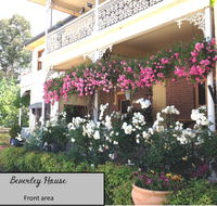 Beverley House - New Castle Holiday