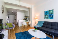 BHB CBD Dream FreeWine FreeNetflix FreeWifi Views