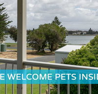 Big Stylish House with River Views Games Room  WiFI - New Castle Holiday