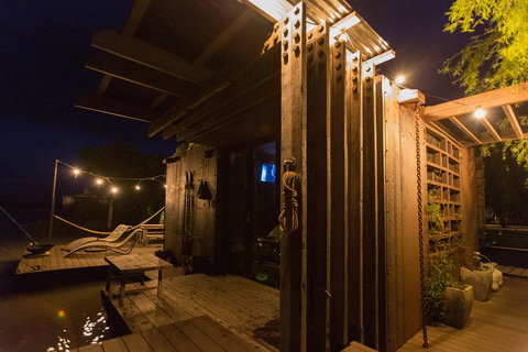 Bill's Boathouse - New Castle Holiday 3