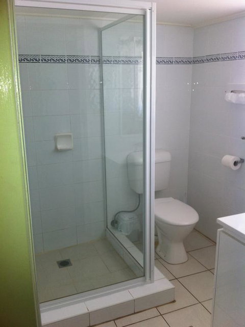 Binalong Motel - New Castle Holiday 2