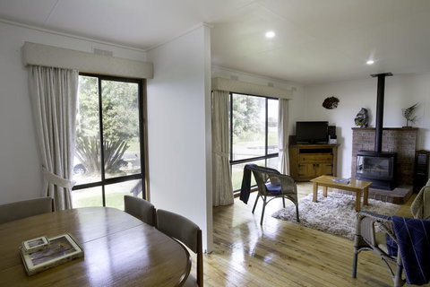 Bindi - Pet Friendly - New Castle Holiday 2