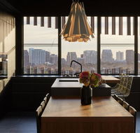 Birdcage Penthouse Luxury Melbourne Ultra Modern Industrial Chic - New Castle Holiday
