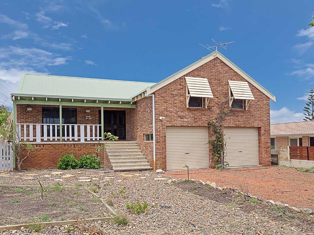 Taylors Beach NSW New Castle Holiday