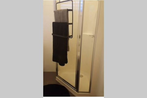 Blackheath Homely Modern Cottage - New Castle Holiday 3