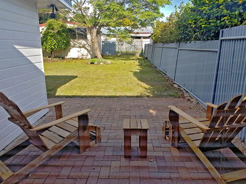 Blue And White Nile - New Castle Holiday 1