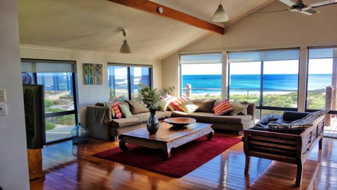 Blue Ocean Haven - Peppermint Grove Beach WA - New Castle Holiday 1