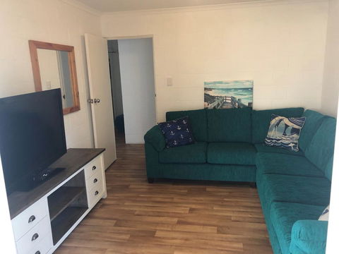Blue River Apartments - New Castle Holiday 2