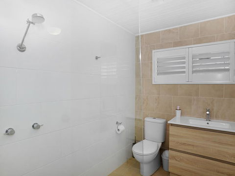Blue River Apartments - New Castle Holiday 1