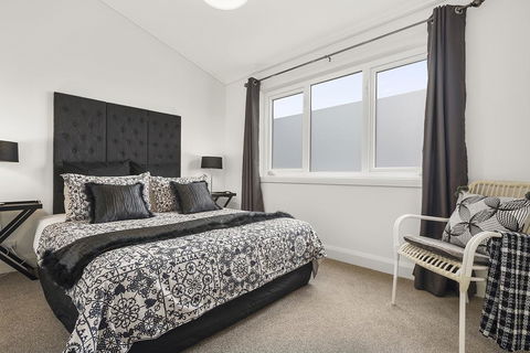 Blue Rosella On Piper - New Castle Holiday 2