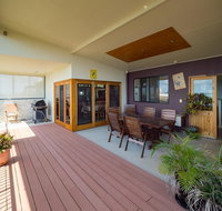 Blue Water Retreat - Upstairs - New Castle Holiday