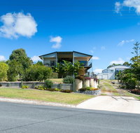 Blue Water Retreat - Upstairs  Downstairs - New Castle Holiday