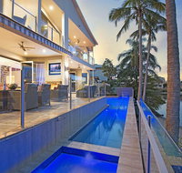 Blue Waters Retreat - New Castle Holiday