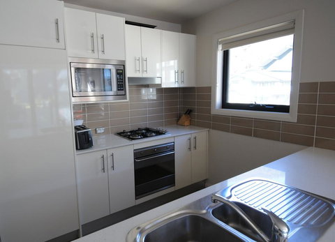 Blues Air 3 - New Castle Holiday 1