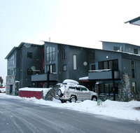 Blues Air 3A - New Castle Holiday