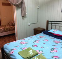 Bluff Hotel - New Castle Holiday