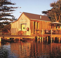 Boathouse - Birks River Retreat - New Castle Holiday