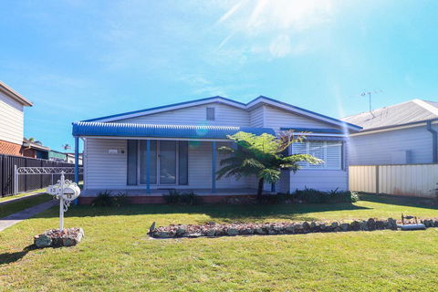 Boikon Beach House - New Castle Holiday 0