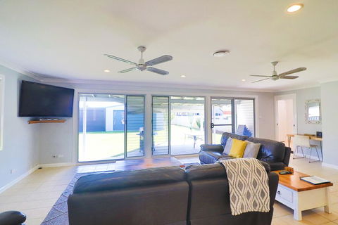 Boikon Beach House - New Castle Holiday 3