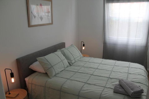 The Renmarkable Cottage - New Castle Holiday 2