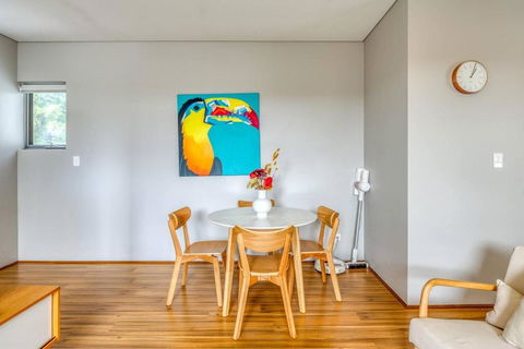 The Nordic Nook - A Relaxed Redcliffe Stay - New Castle Holiday 3